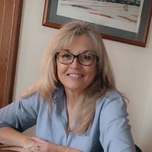 Meet your Posher, Posh